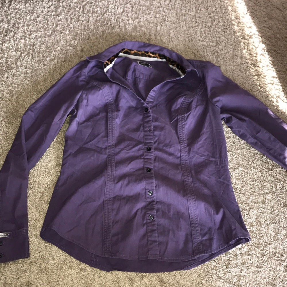 Express Sz S button down shirt - missing button